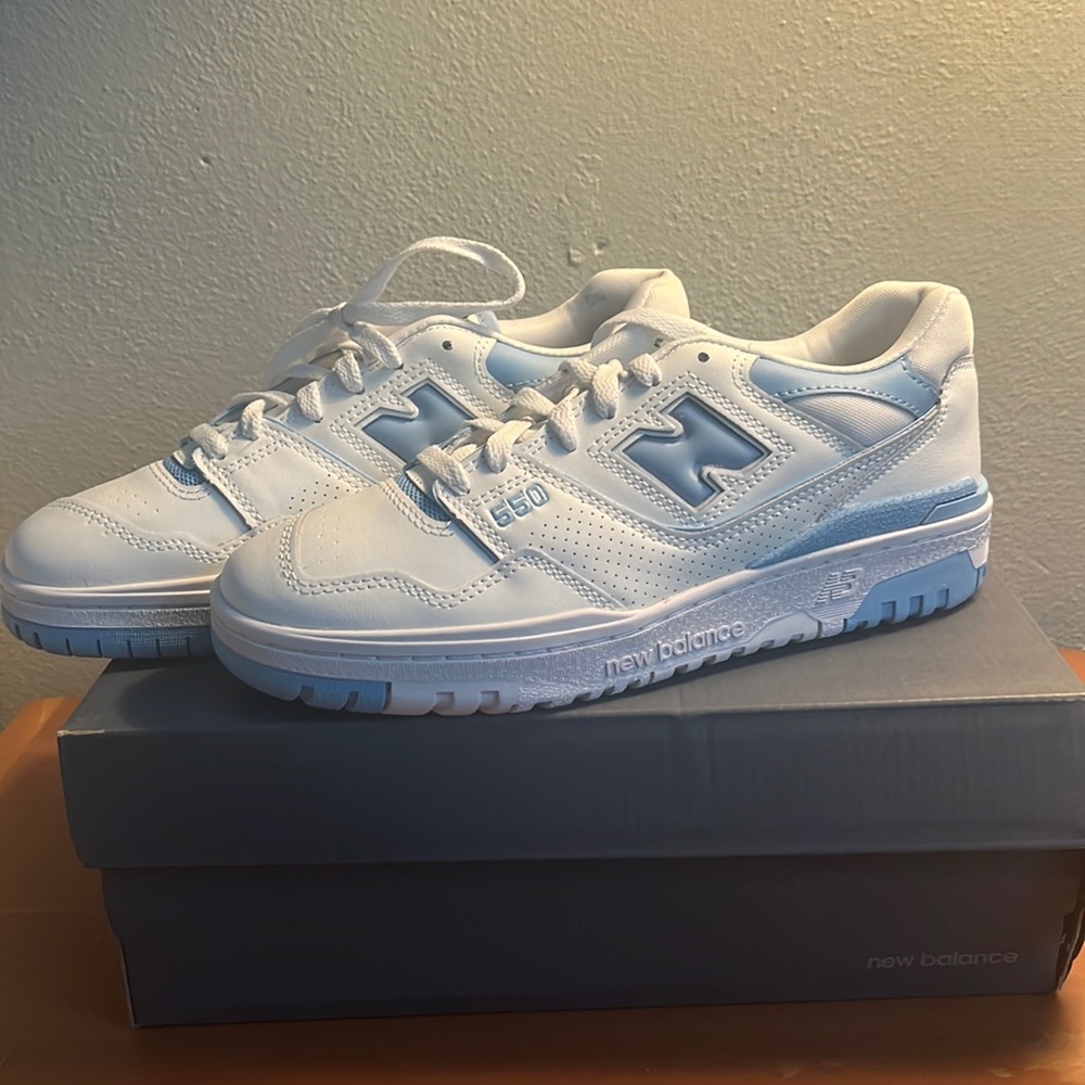 New Balance 550 Sneakers - light blue